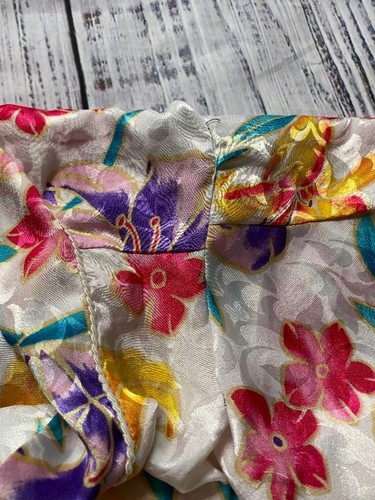 Vintage Christian Dior Floral Colorful Shiny Midi Robe - Picture 6 of 10