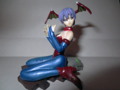 VAMPIRE SAVIOR   LILITH AENLAND     (DARKSTALKERS) GASHAPON / TRADING FIGURE NEW