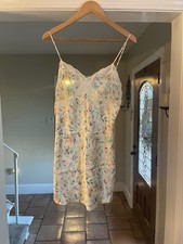 Vintage Victorias Secret Babydoll Nightie Size Medium Gold Label Floral Lace