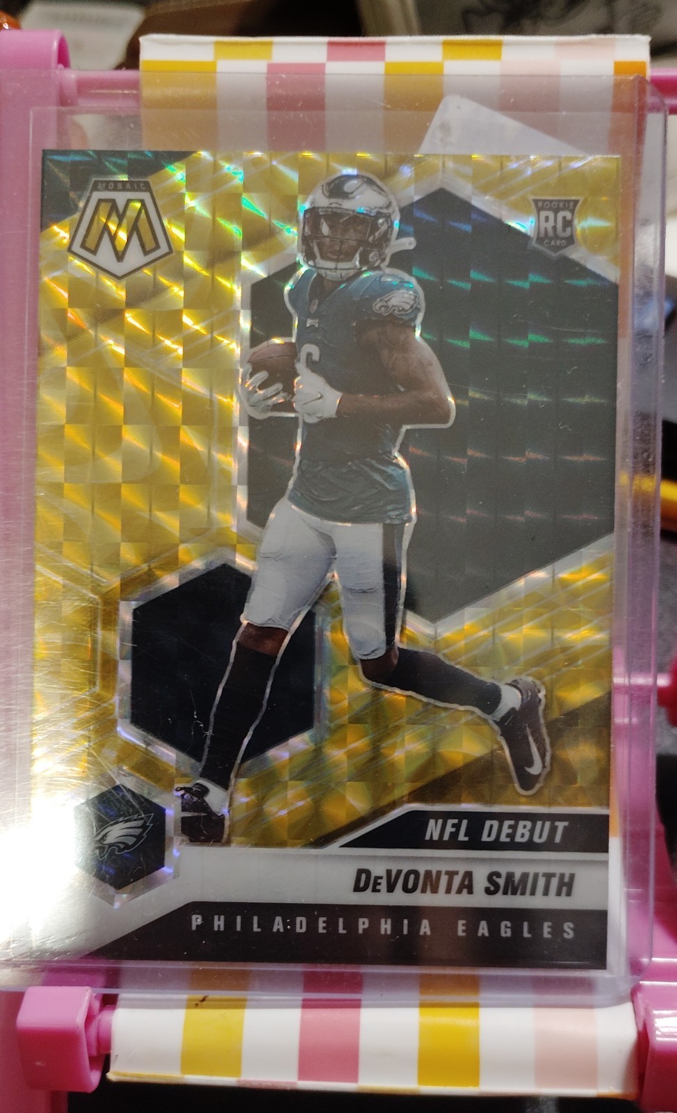 2021 Panini Mosaic - NFL Debut Devonta Smith #246 Reactive Yellow Mosaic...