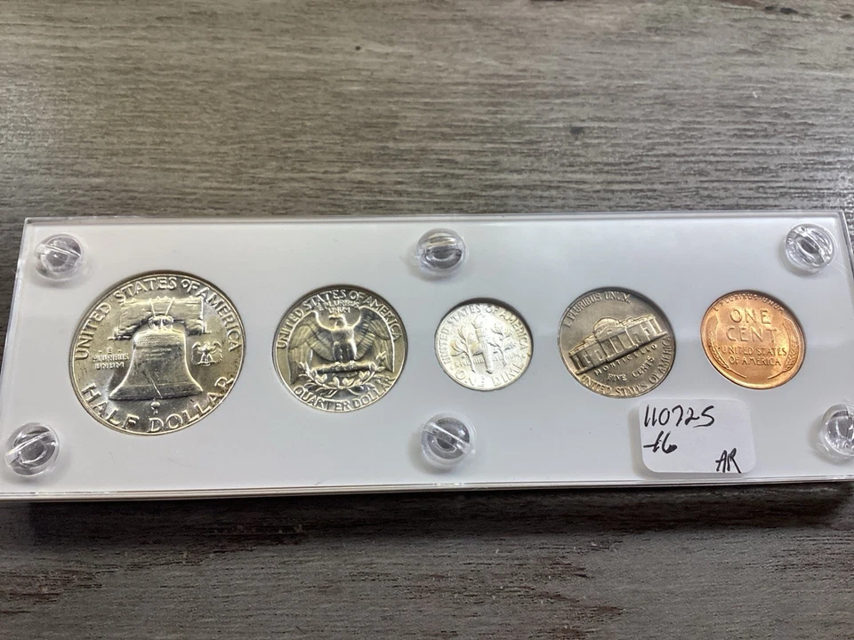 1958 (P only) US Mint Uncirculated Silver Mint Set in Capital Holder 110725 16ar - Image 2 of 4