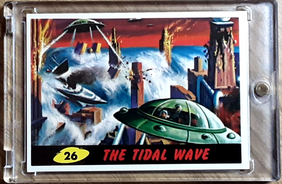 1994 Deluxe Reissue Topps Mars Attacks Card 26 The Tidal Wave.