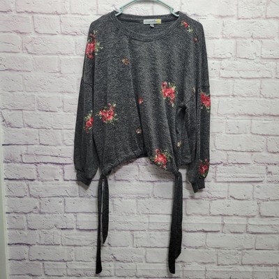 Figueroa & Flower Gray Embroidered Peasant Sweater Size M Hip Ties Cottagecore