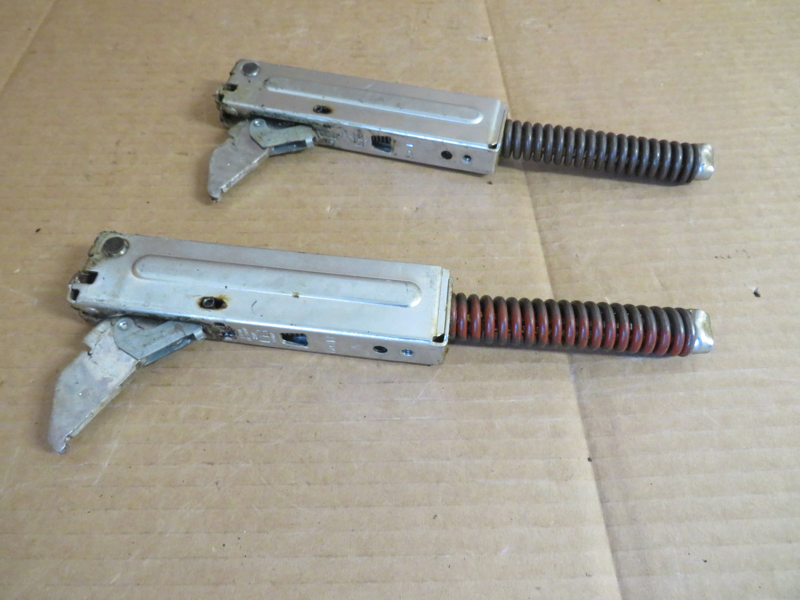 Whirlpool Range Door Hinge Set Part # 9761493 9761496 Replacement Kit