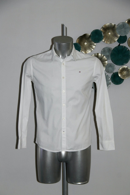 jolie chemise blanche enfant TOMMY HILFIGER  taille 15/16 ans/164 excellent état