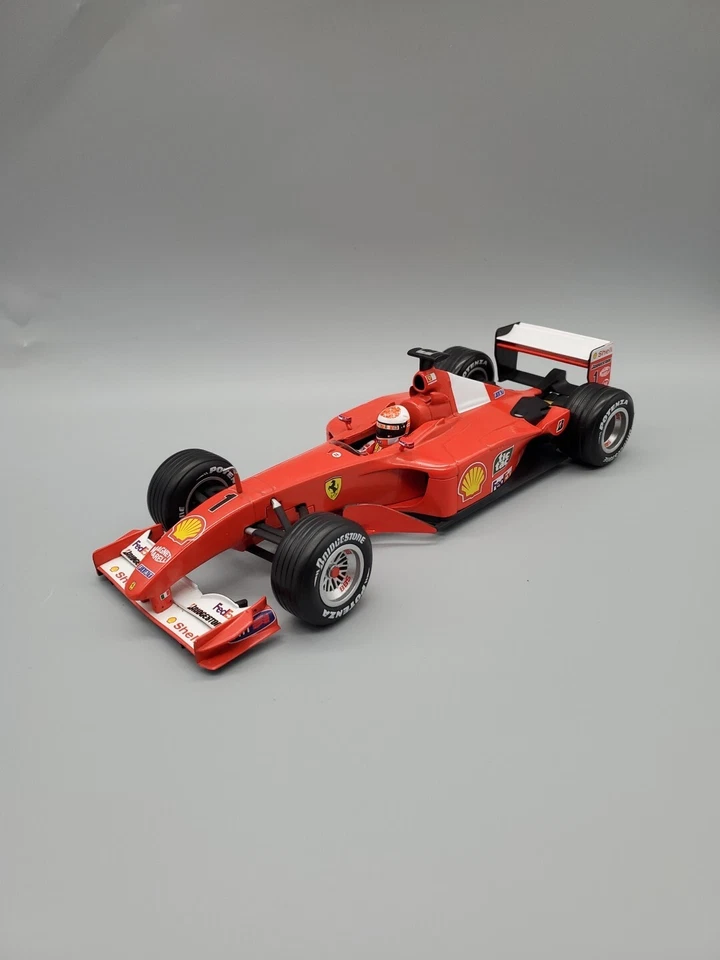 1:18 HotWheels 2001 Michael Schumacher #1 Ferrari F2001 sin caja Foto 4 de 4