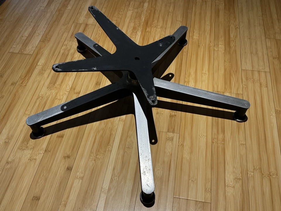 Herman Miller Eames 休闲椅 #670 底座复古,20 世纪 50 年代末 - 正品 — 第 2/4 张图片