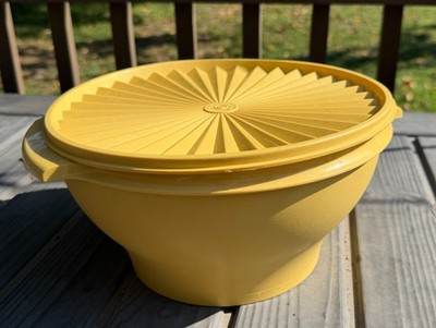 Vintage Tupperware 880-2 Salad Bowl 881 Sunburst Lid Harvest Gold Yellow 1970s