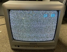 Panasonic CT-13R37S 13” Silver CRT TV Retro Gaming AV Input Vintage