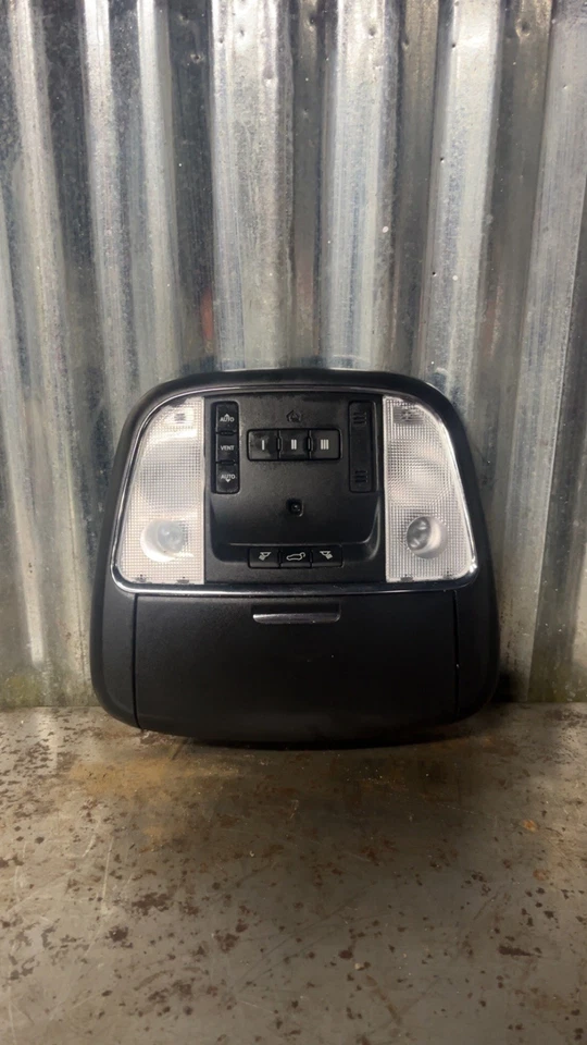 Luz interior domo superior Jeep Grand Cherokee 2014-2022 Foto 3 de 4
