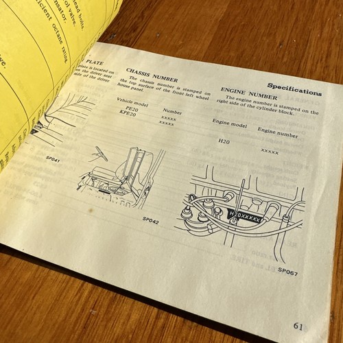 Nissan E20 Vintage Owners Manual Van 1976 - Picture 14 of 18