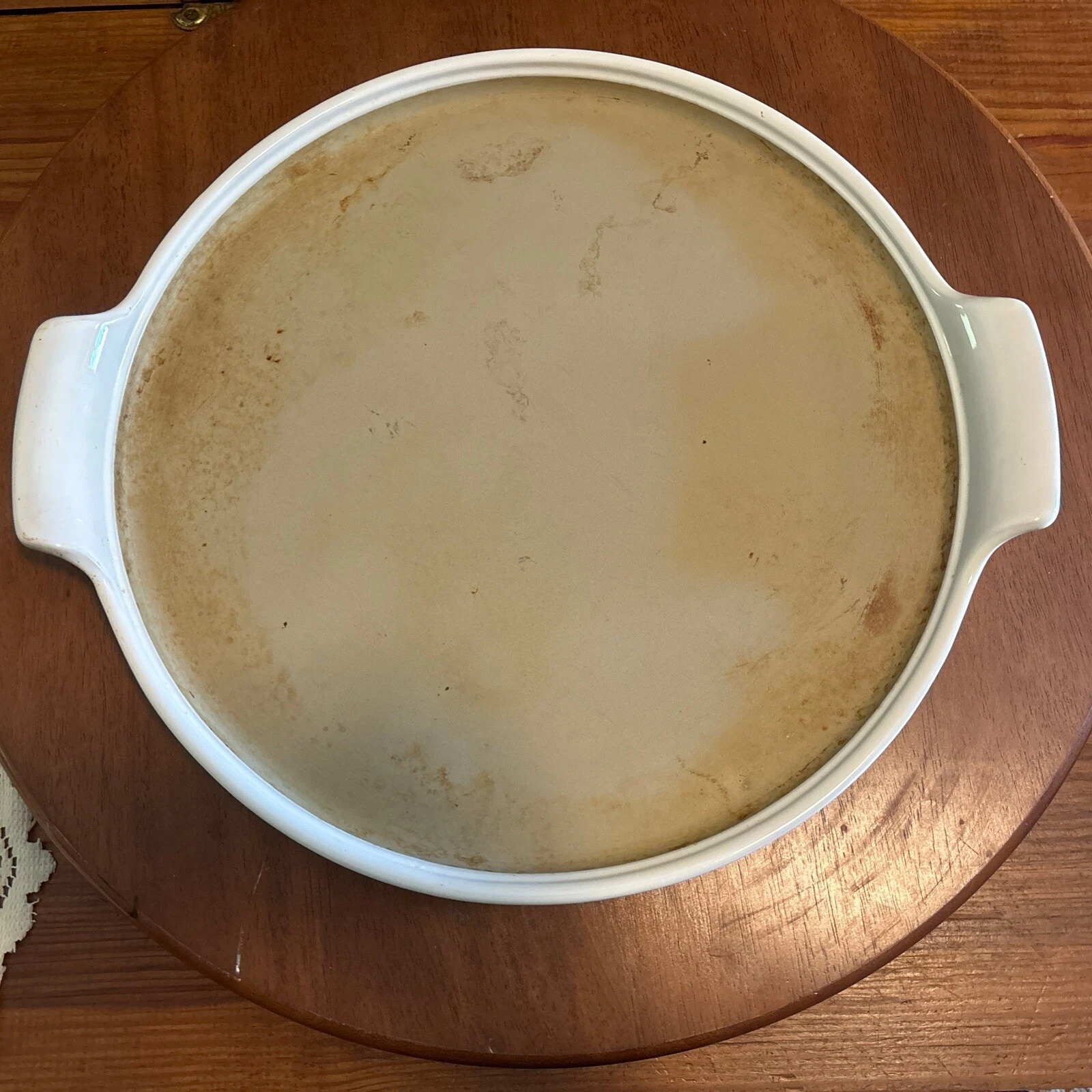 Pampered Chef 15 Inch White Large Round Stone 1379 Pizza Stone 2 Wing Handles
Opens in a new window