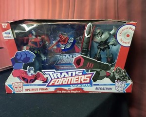 TRANSFORMERS-ANIMATED-Prime-vs-Megatron-Action-Figures-w-Exclusive-DVD-NIB