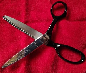 pinking shears used Wiss 7 inch