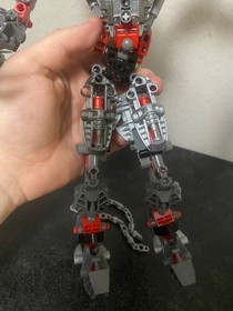 Lego Bionicle 8924 MAXILOS & SPINAX Toa Mahri set 99.9% Complete w/ Manual