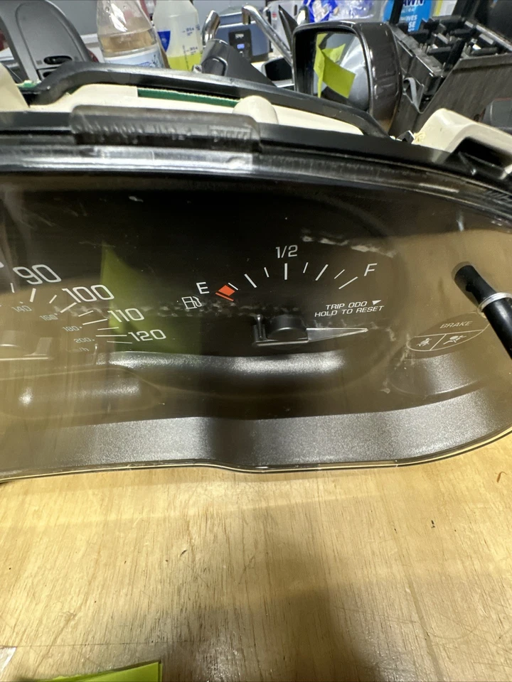 Grupo de velocímetro 10331622 para 03-04 CENTURY Foto 4 de 4