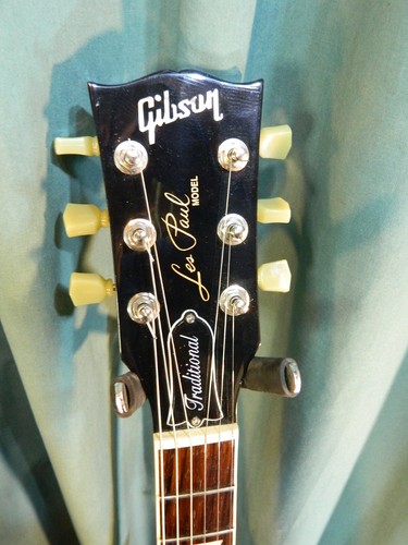 2016 Gibson Les Paul Traditional Plus, Clean! Ready to Play! - Picture 4 of 17