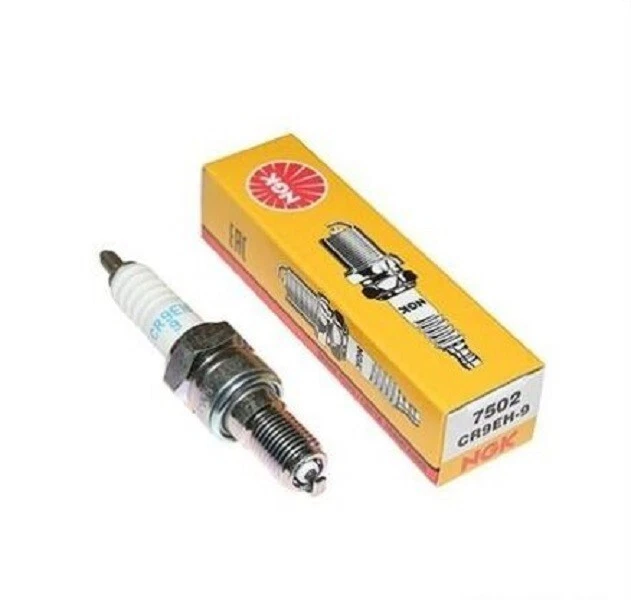 KIT N4 CANDELE NGK CR9EH-9 PER HONDA CBF 600 2004 2005 2006 2007 2008 2009 2010 - Immagine 2 di 3