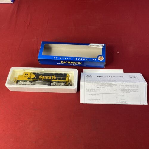 Bachmann HO Scale SantaFe GP40 Diesel #3500 W/Original Box & Manual (Item 63502) - Picture 2 of 14