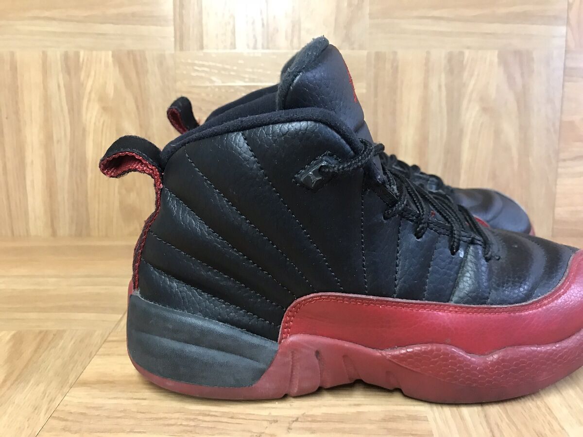 RARE🔥 Nike Air Jordan XII 12 Retro Flu Game Black Varsity RARE🔥 Nike Air Jordan XII 12 Retro Flu Game Black Varsity