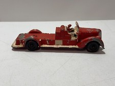 VINTAGE HUBLEY DIECAST TOY FIRE TRUCK WITH FIREMAN 473