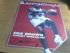 A  NBA  AUTOGRAPH  PHOTO COVER  OF TORONTO RAPTOR FORMER PLAYER DEE BROWN