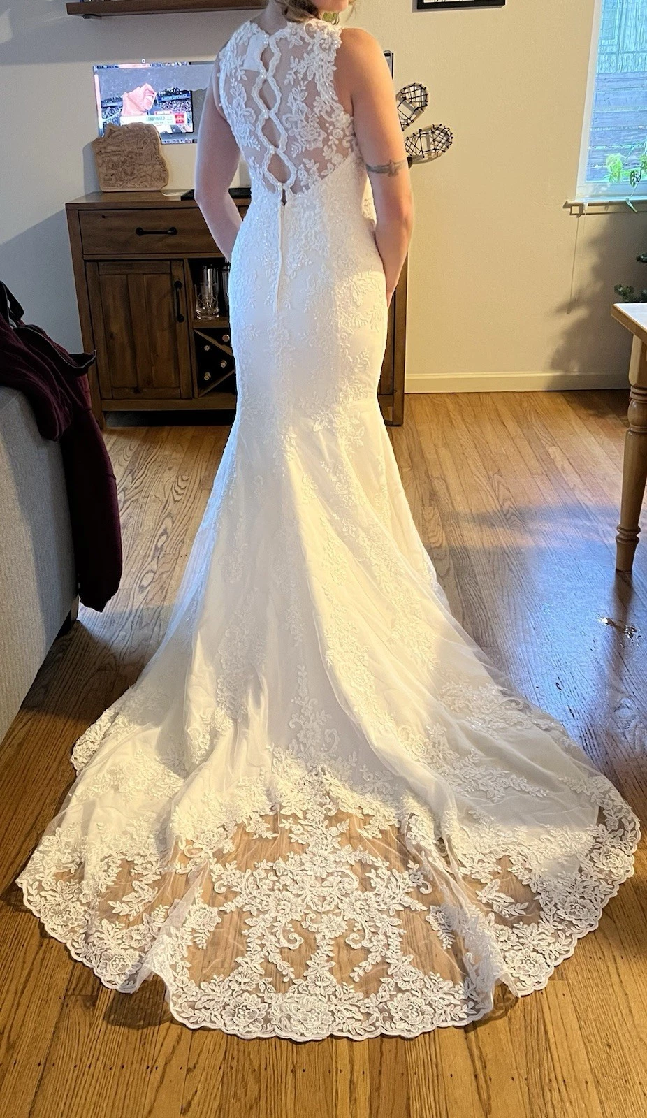 Picture 1 of 8