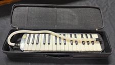 HOHNER MELODICA Student 32 Wind Powered Keyboard