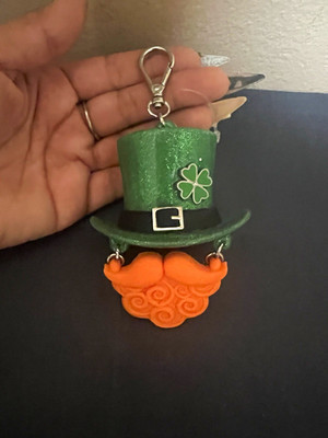 Bath  and body St. Patrick's Day Leprechaun Hat & Beard Pocketbac holder