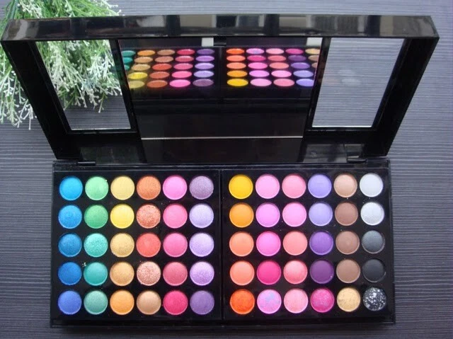 156-Color Eyeshadow Makeup Kit – Sliding Folding Palette, Perfect Gift Box - Image 2 of 4