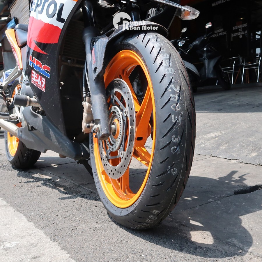 Bridgestone Battlax S22 190/50-17 All Size Tire ZX6 ZX636