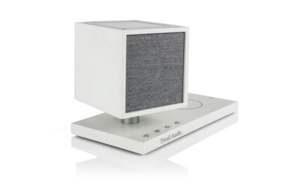 Tivoli Audio Revive Weiß Grau  Ladestation Lautsprecher Handy Smartphone