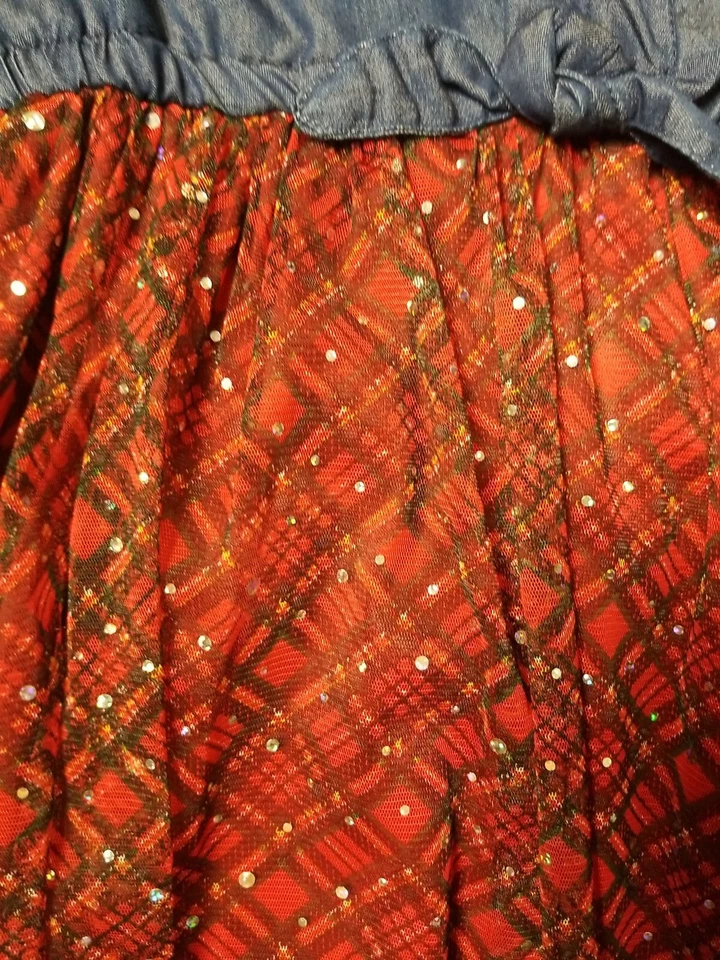 Платье в клетку для девочек на пуговицах красное с блестками - Изображение 3 из 4