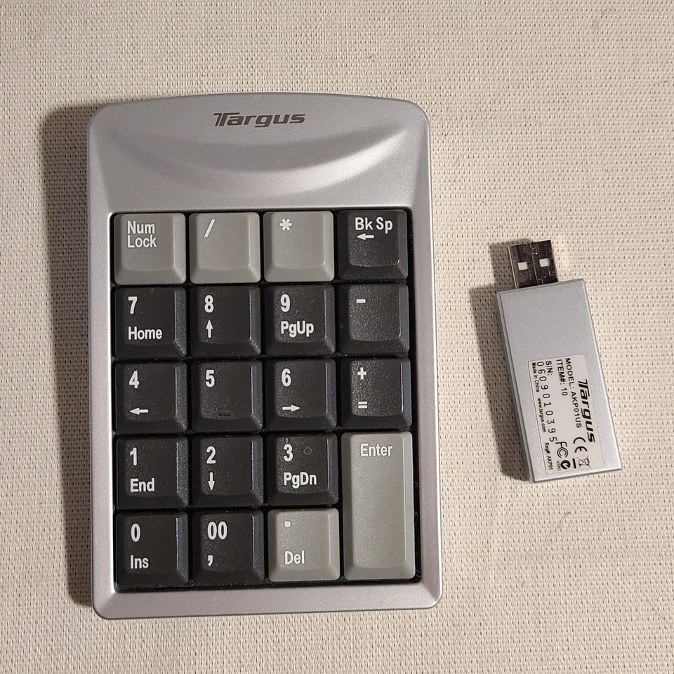 Targus Bluetooth Wireless Portable Numeric Keypad AKP01US W/ Receiver Silver  - Image 2 of 4