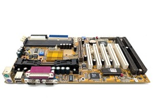 Gigabyte GA-6VXE+ REV 4.1 ATX Desktop PC Mainboard Sockel/Socket Slot 1 SDRAM
