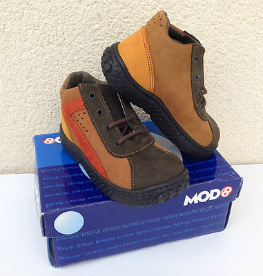 Übergangsschuhe / Lederstiefeletten - MOD8 - S. 22, NEU (Wert 75 Euro)
