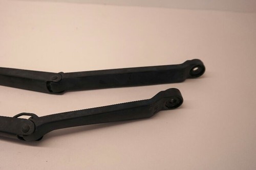 2004-2008 NISSAN MAXIMA LEFT AND RIGHT FRONT WIPER ARMS - Picture 4 of 12