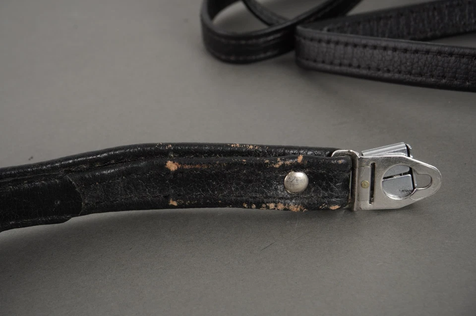 Hasselblad narrow leather straps lot of two - neck and wrist - Image 3 of 4