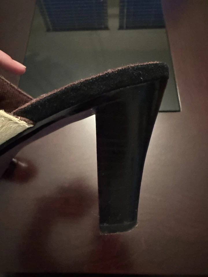 Sandalias de mula Kenzie vintage Y2K años 90 retazos pelo de becerro estampado de vaca 10M Foto 3 de 3