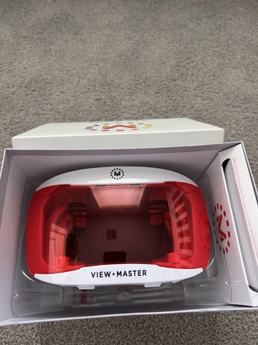 *BRAND NEW* MATTEL VIEW MASTER Virtual Reality Deluxe VR Viewer 2016 White & Red