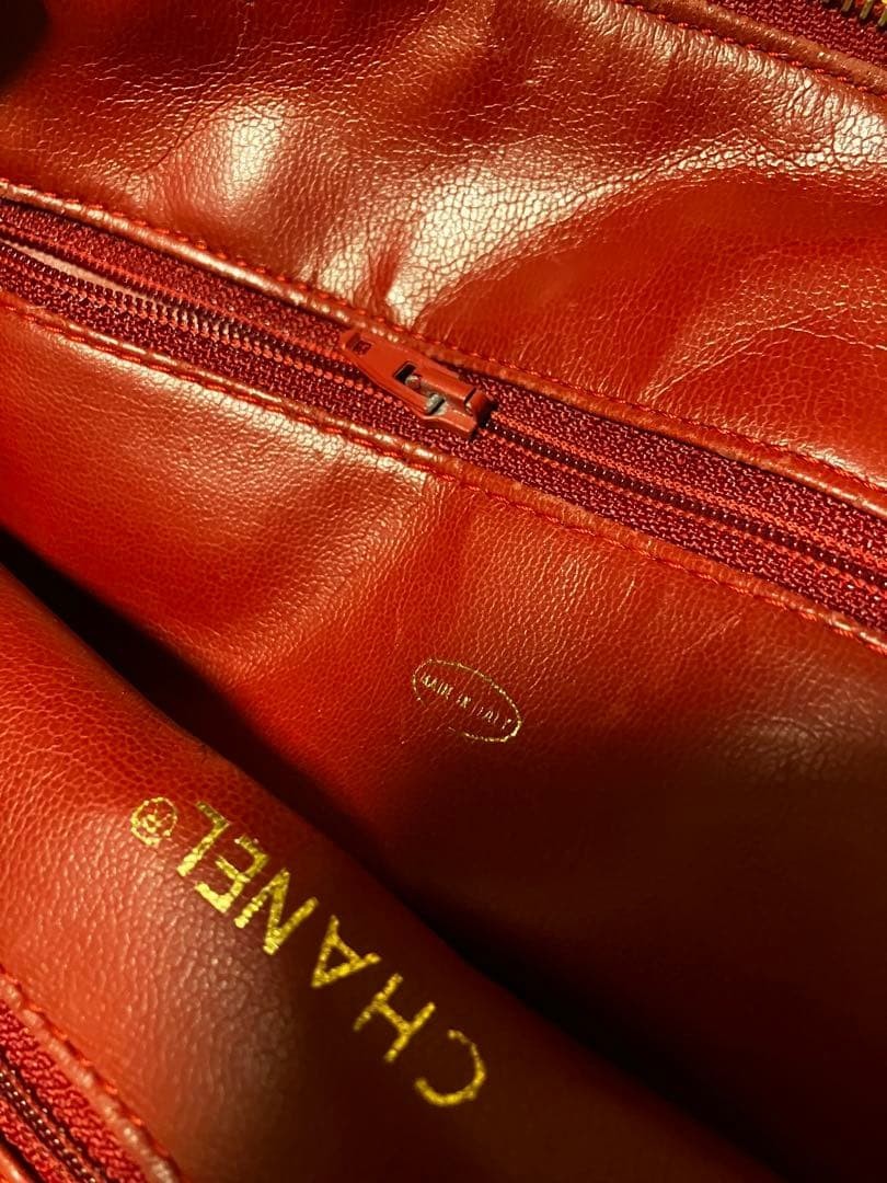 CHANEL Vintage Matelassé Chain Shoulder Bag 31RUE Tote Bag Red Gold hardware thumbnail 14