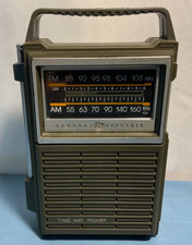 VTG 8 Radio General Electric GE 7-2800A AM/FM Two Way Power Works Green