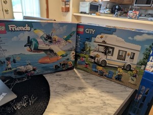 Lego Friends Sea Rescue 41752 Lego City Holiday Camper Van 60283