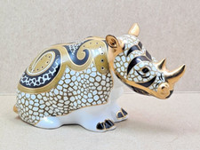 Palis Royal Rhinoceron Porcelain Bone China Mint Gold Decor
