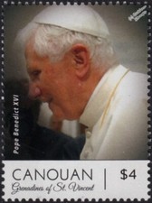 Pope Emeritus BENEDICT XVI (Pape Benoît/Benedikt) Stamp #17 (2014 Canouan)