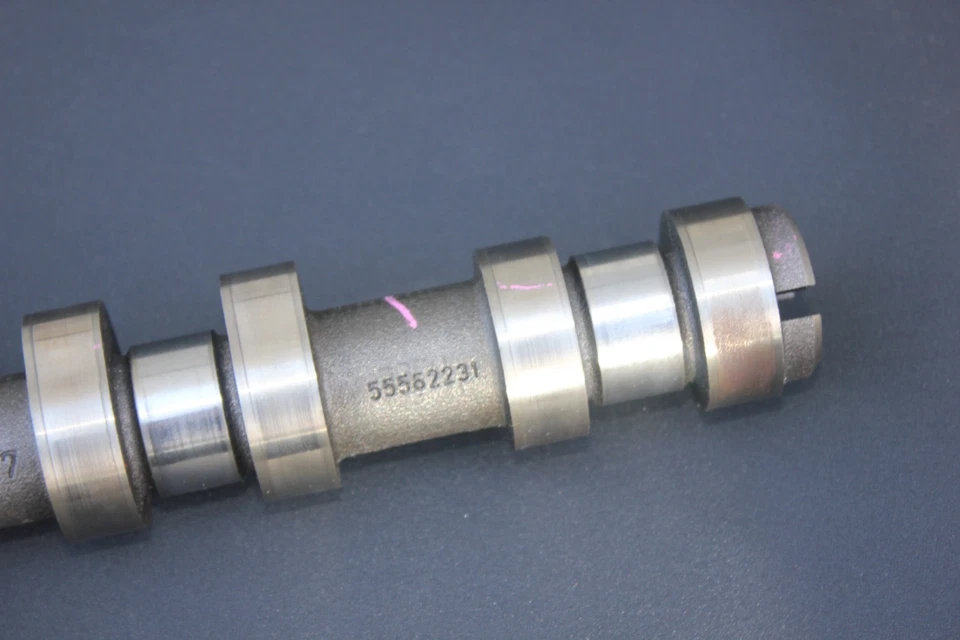 Árbol de levas de escape del motor ELR 1,4 L OEM 2011-2015 Chevrolet Volt 55570269 cp 17 Foto 3 de 4