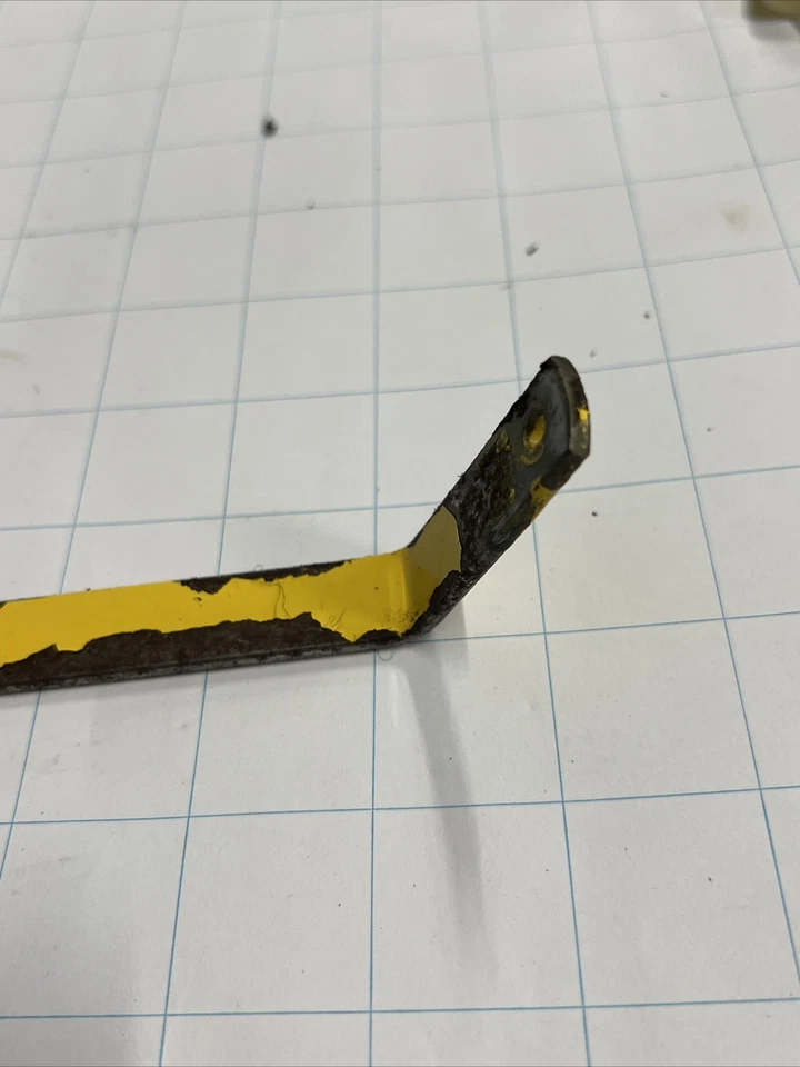 MCCULLOCH 7-10 LOWER HANDLE BRACE OEM Chainsaw - Image 3 of 4