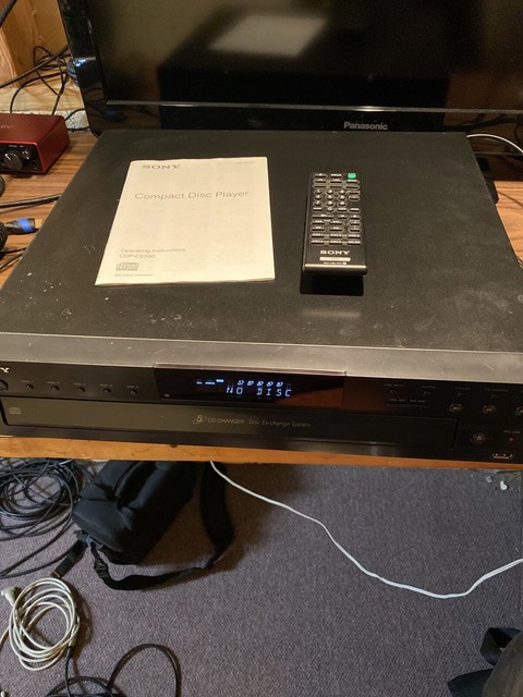 SONY COMPACT DISC PLAYER CDP-CE500 5CD CHANGER WITH REMOTE MANUAL AND