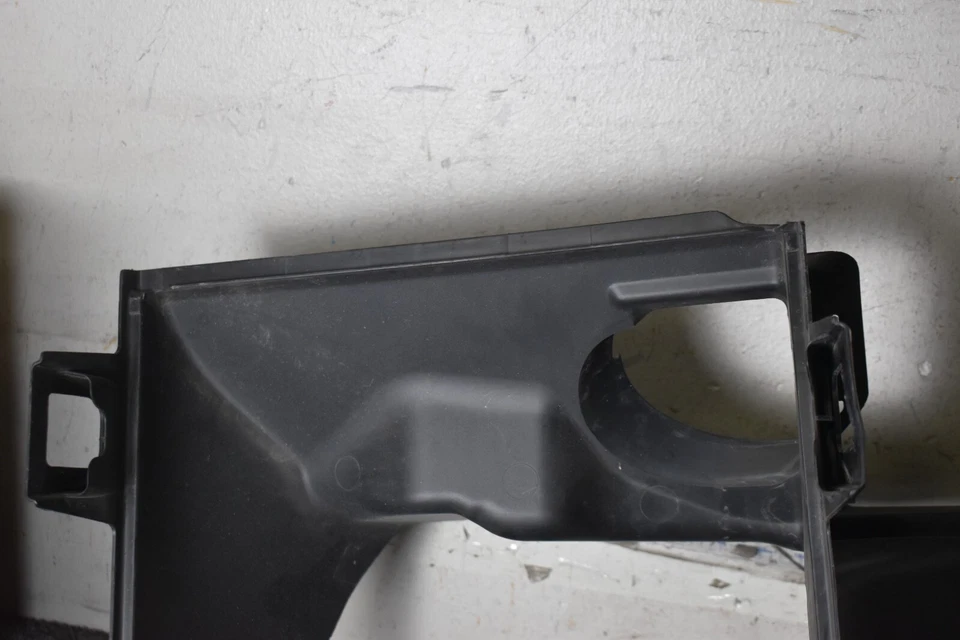 PORSCHE PANAMERA 4S 2014-2016 CONDUCTO DE AIRE DELANTERO IZQUIERDO FÁBRICA OEM Foto 2 de 4