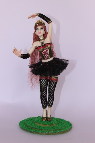 OOAK doll Roxana, fairy, polymer clay sculpture, by Diana Genova - Picture 6 of 22